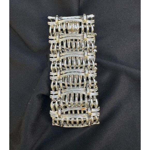 Vintage Lisner Link Bracelet - Picture 3 of 7